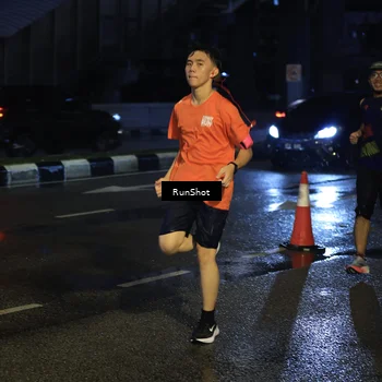 Runner Photo 7890940