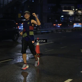 Runner Photo 7890947