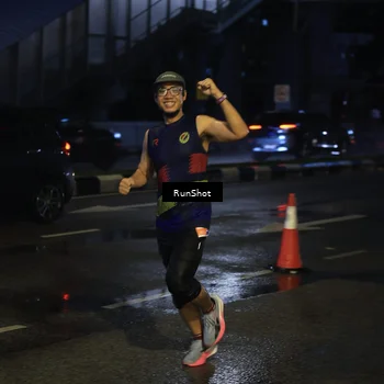 Runner Photo 7890949