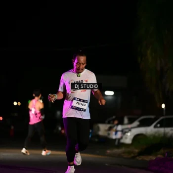 Runner Photo 7890959