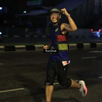 Runner Photo 7890963