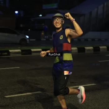 Runner Photo 7890968