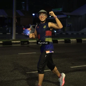 Runner Photo 7890978