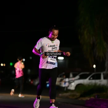 Runner Photo 7890980