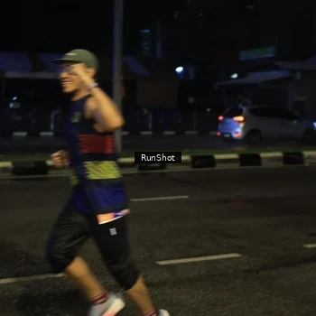 Runner Photo 7890982