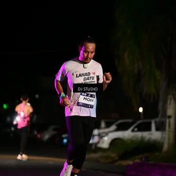 Runner Photo 7890995