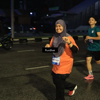Runner Photo 7891028
