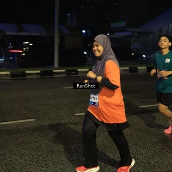 Runner Photo 7891035