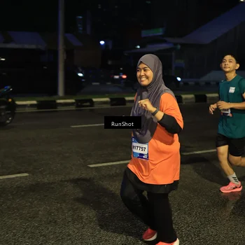 Runner Photo 7891038