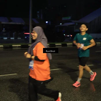 Runner Photo 7891039
