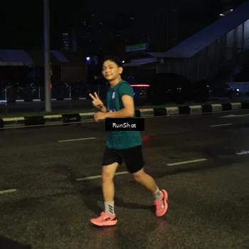 Runner Photo 7891046