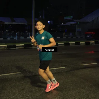 Runner Photo 7891056
