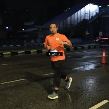 Runner Photo 7891070