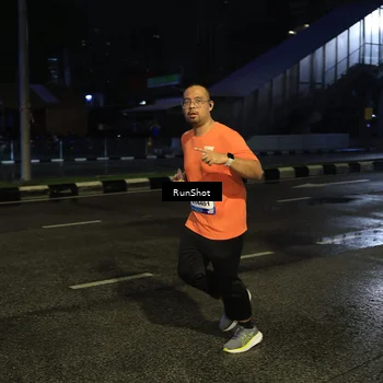 Runner Photo 7891074