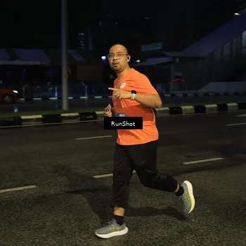 Runner Photo 7891082