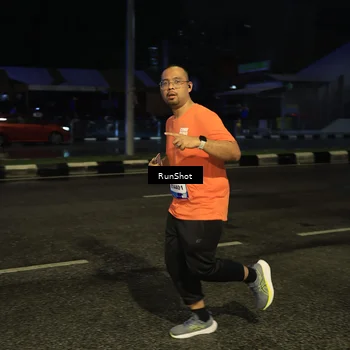 Runner Photo 7891084