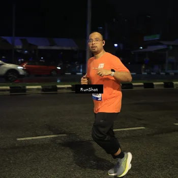 Runner Photo 7891086