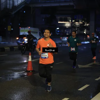 Runner Photo 7891095