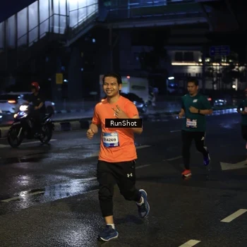 Runner Photo 7891098