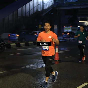 Runner Photo 7891111