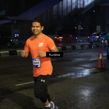 Runner Photo 7891116
