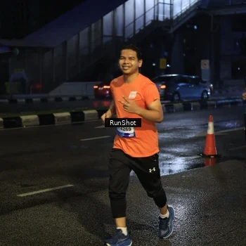 Runner Photo 7891118