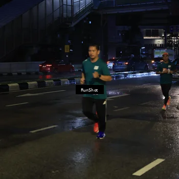 Runner Photo 7891124