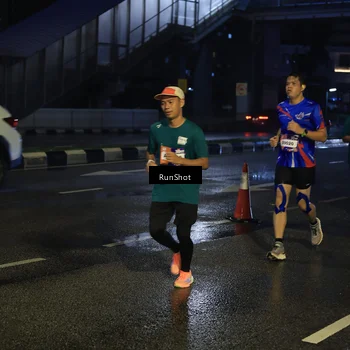 Runner Photo 7891170