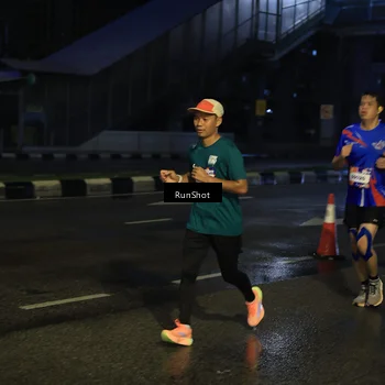 Runner Photo 7891172