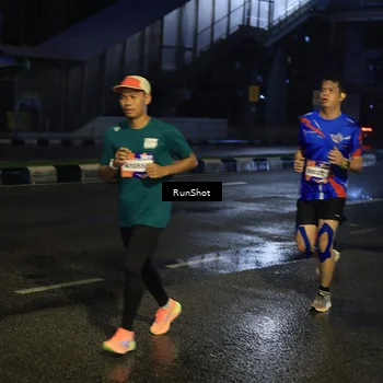 Runner Photo 7891182