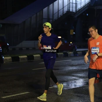 Runner Photo 7891253