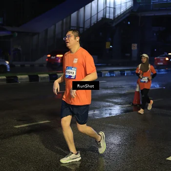 Runner Photo 7891290