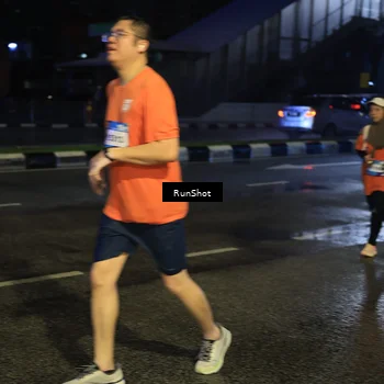 Runner Photo 7891320