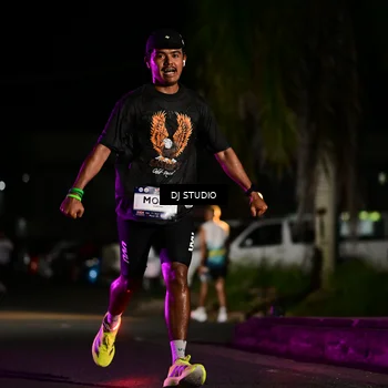 Runner Photo 7891372