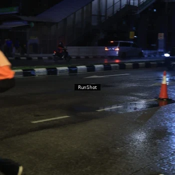 Runner Photo 7891392