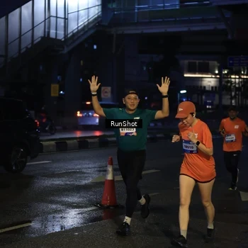 Runner Photo 7891412