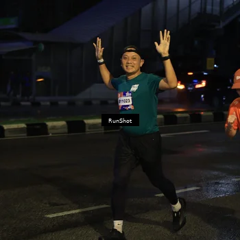 Runner Photo 7891425