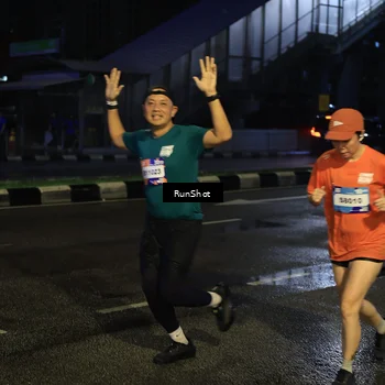 Runner Photo 7891427