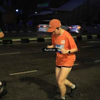 Runner Photo 7891436