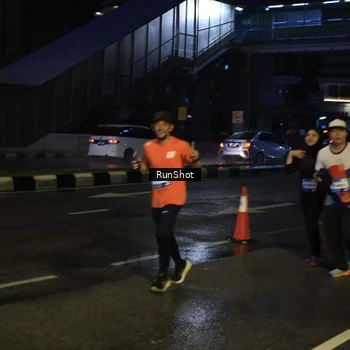 Runner Photo 7891447