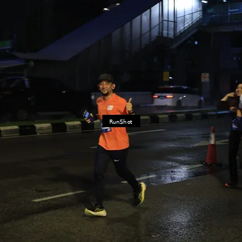 Runner Photo 7891452