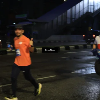 Runner Photo 7891465