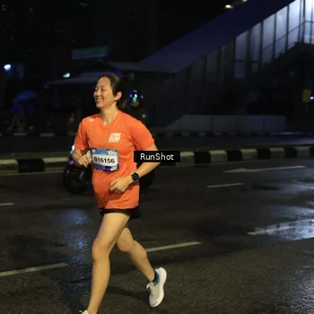 Runner Photo 7891502