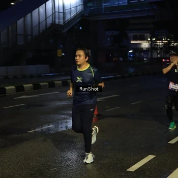 Runner Photo 7891532