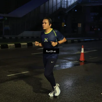 Runner Photo 7891542
