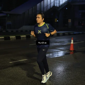 Runner Photo 7891543