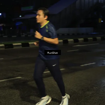 Runner Photo 7891551
