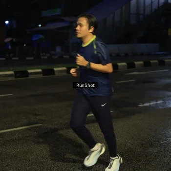 Runner Photo 7891552
