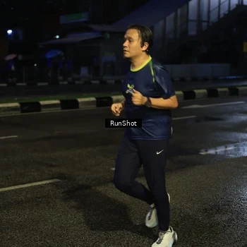 Runner Photo 7891553