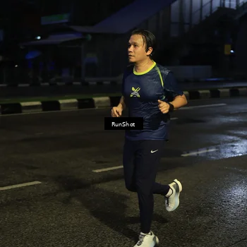 Runner Photo 7891554